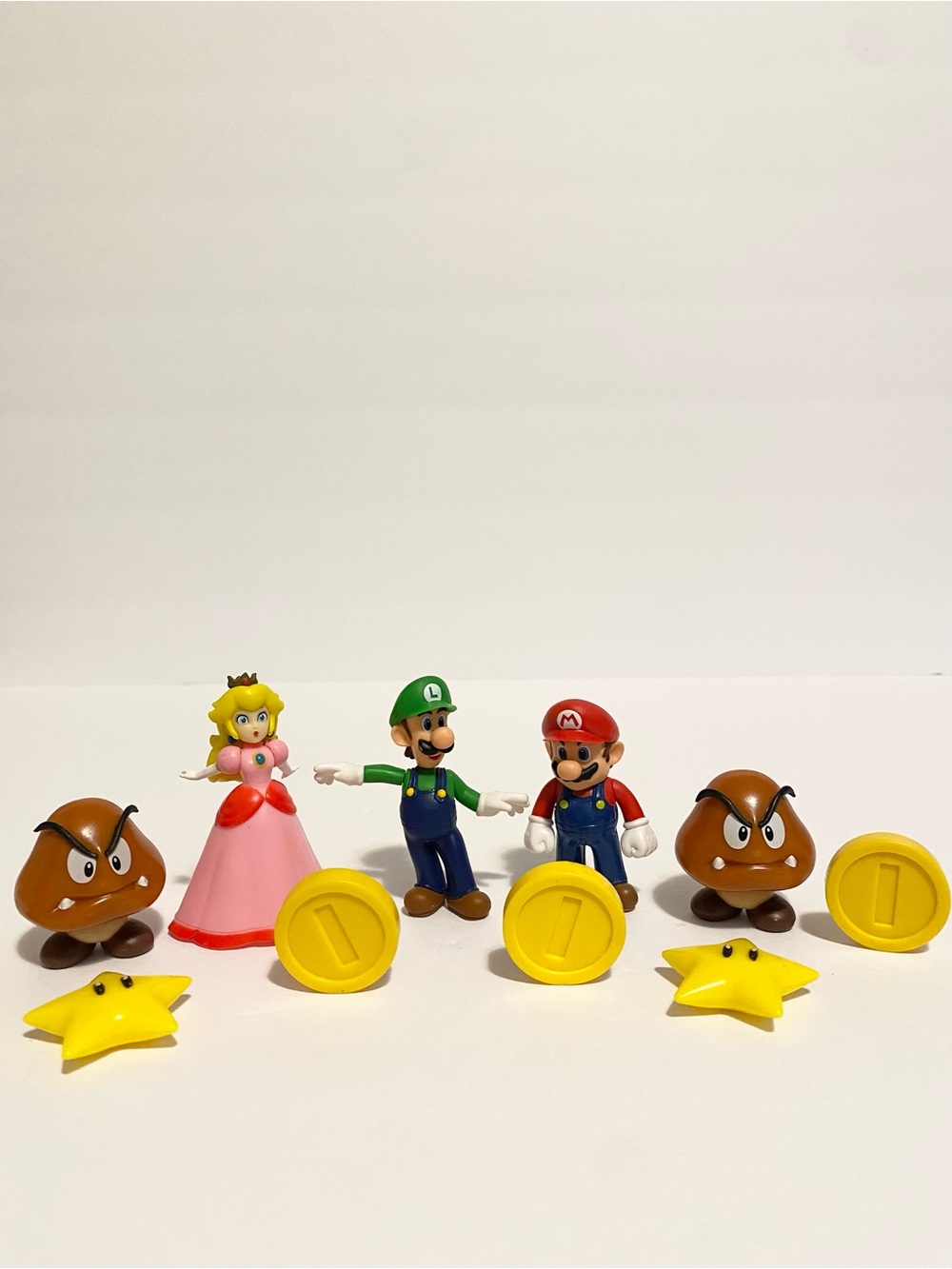 Mario Nintendo Toy Figure Lot Luigi Mario Goomba Star Coins Princess Peach Toys